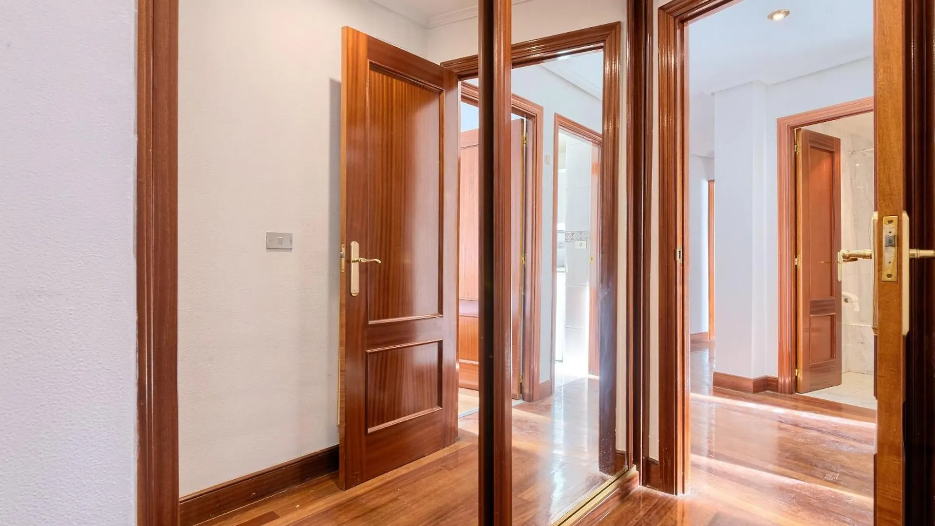 Apartamento Vt , Acogedora En Barrio Tranquilo Con Garaje Bilbao